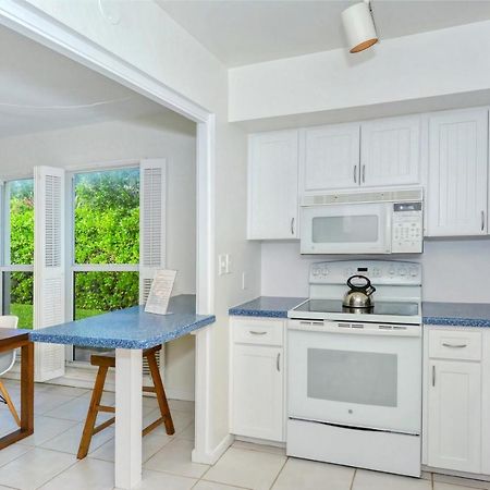 Laplaya 101A Step Out To The Beach From Your Screened Lanai Light And Bright End Unit Longboat Key Εξωτερικό φωτογραφία